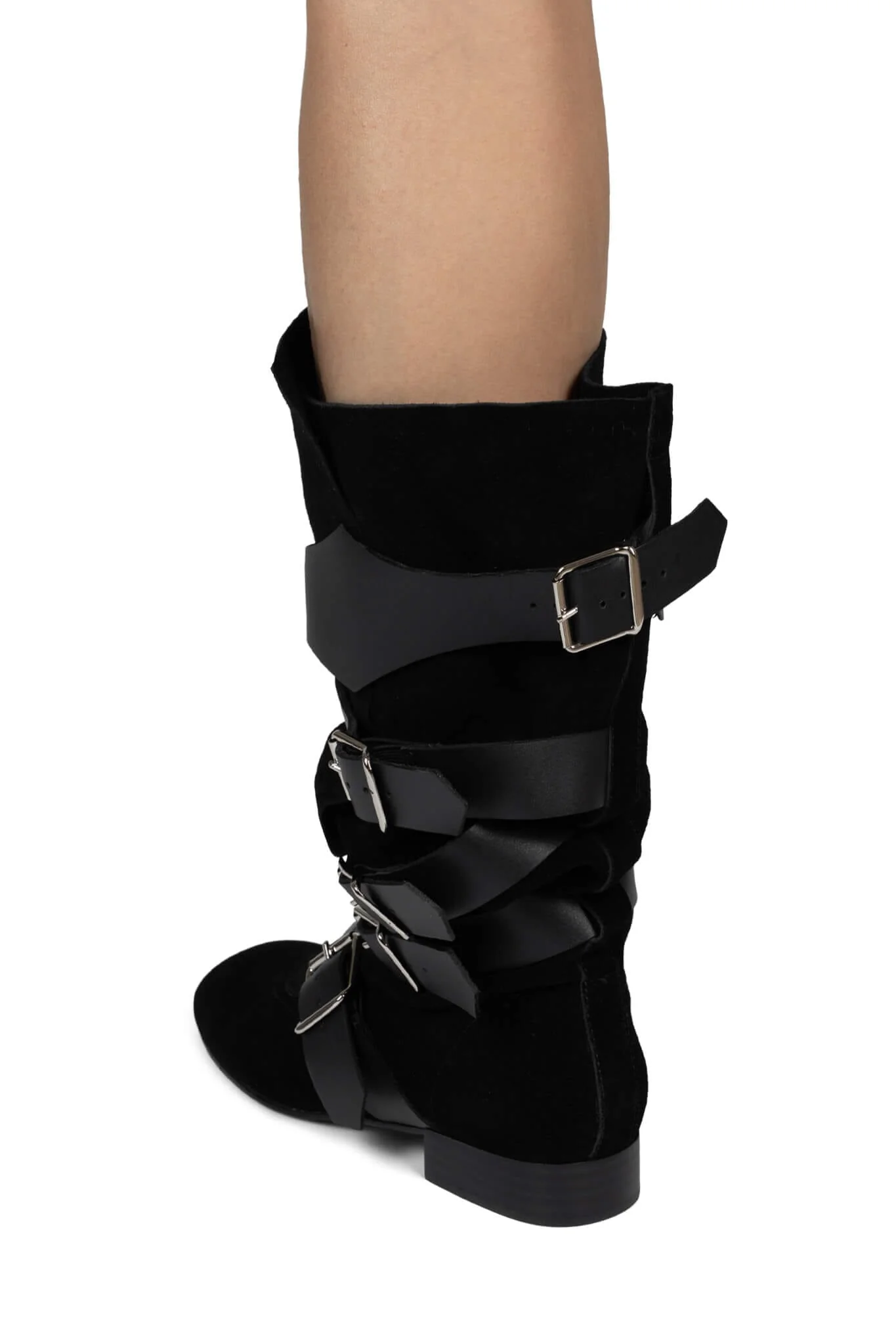 FASTENED - Image 3
