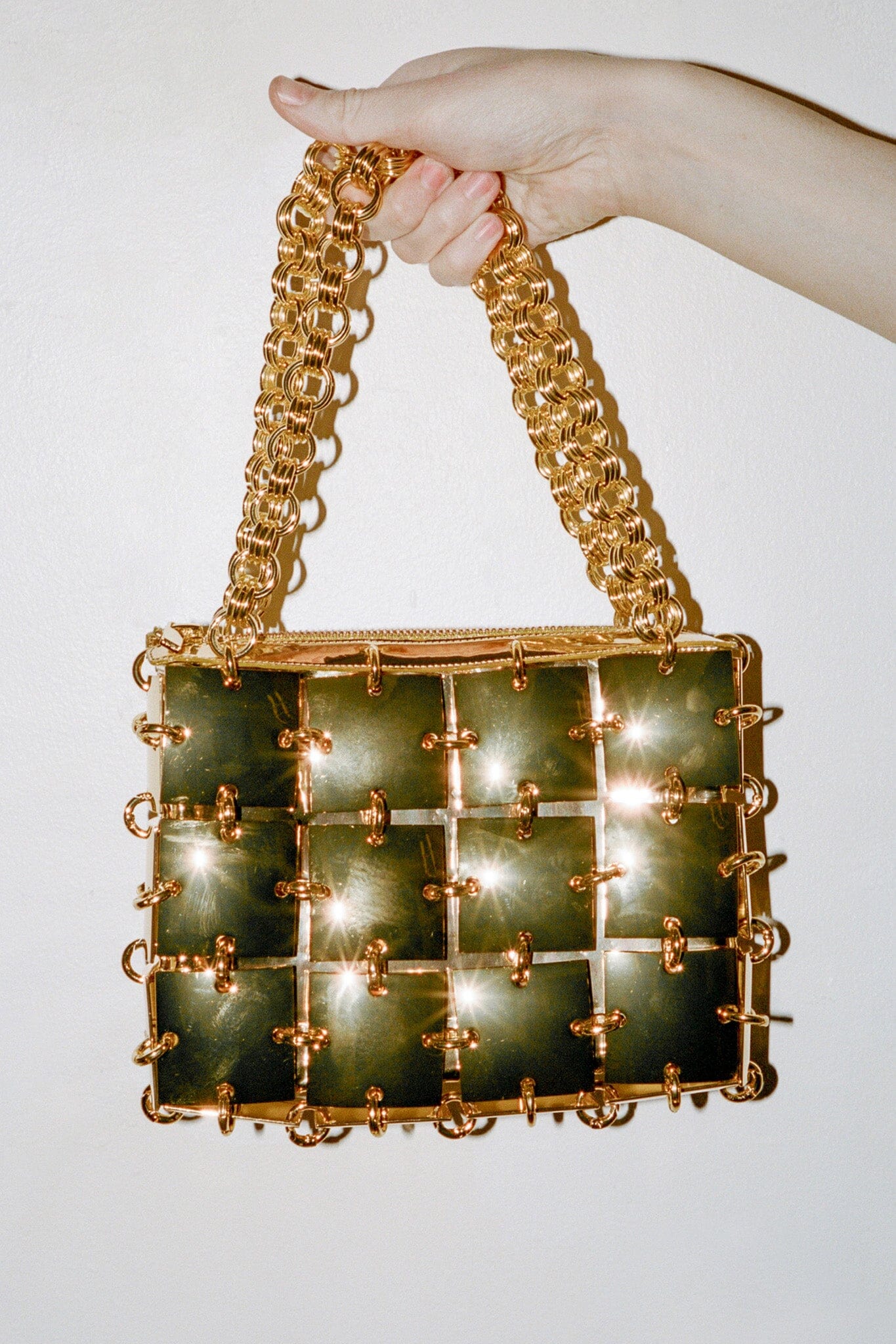 LES-FILLES - Image 7