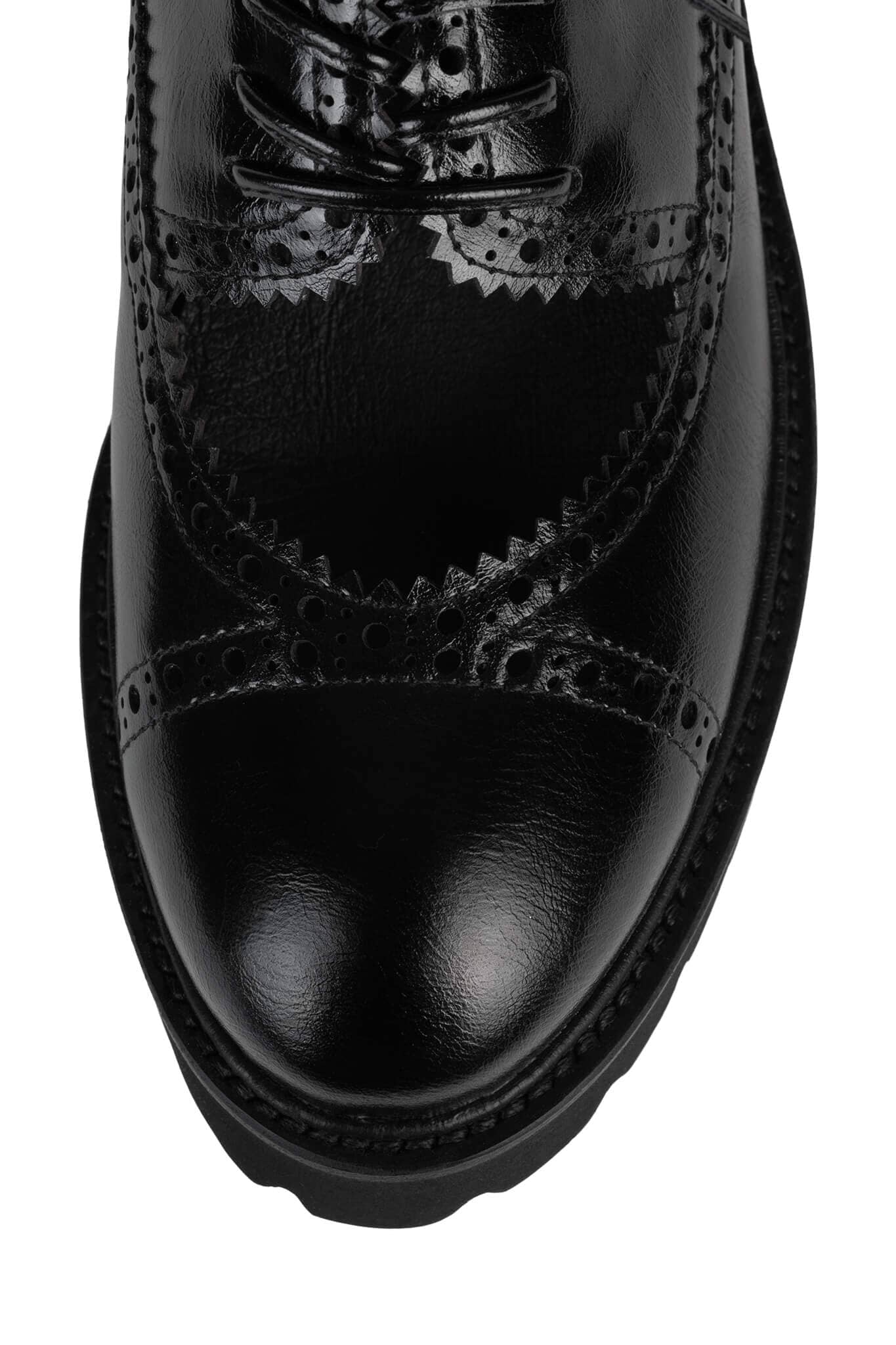 REALISTIC - Image 4
